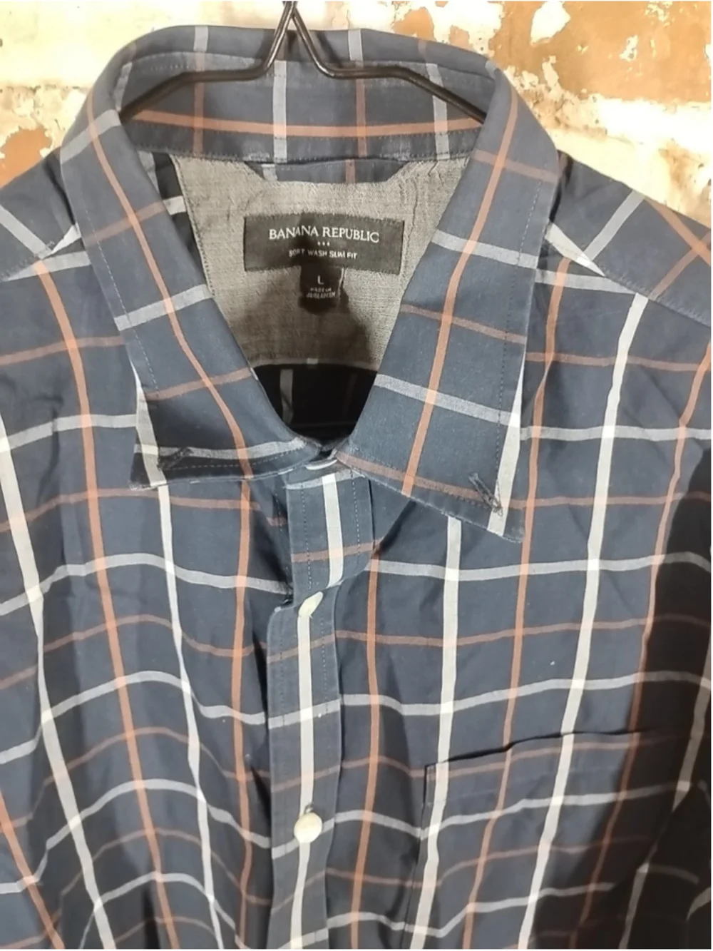 Banana Republic missing button